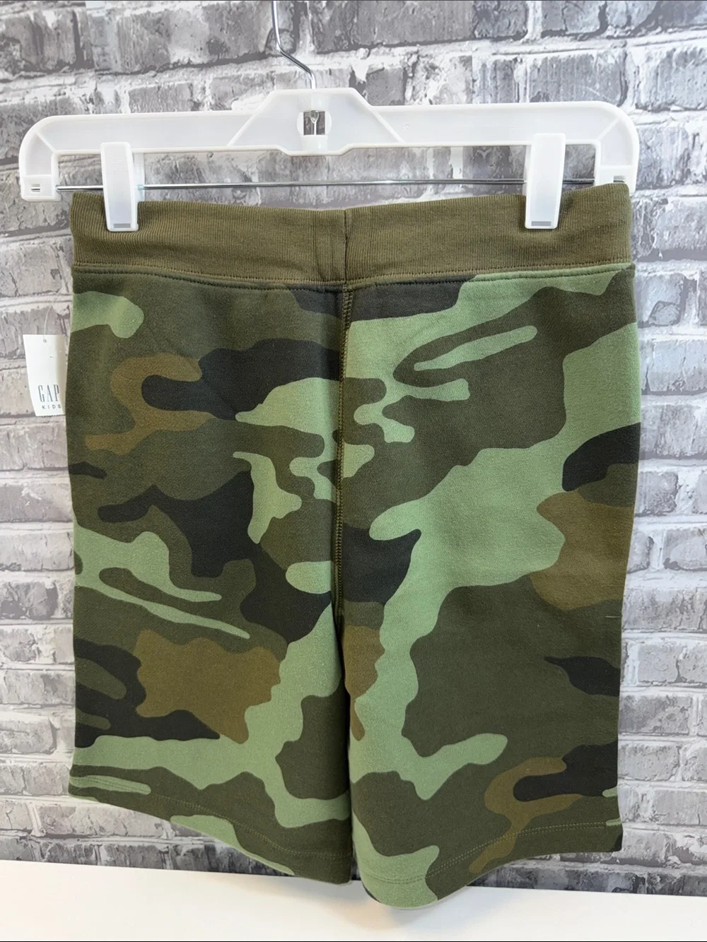 NWT GAP kids Camo Drawstring Athletic Shorts - Green/Olive